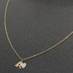 ⁦حرف A ذهب عيار 18 الوزن 1.73 جرام⁩ - الصورة ⁦3⁩