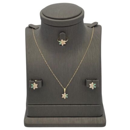 نصف طقم أطفال ذهب عيار 18 الوزن 3.15 جرام