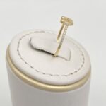 ⁦خاتم ذهب عيار 18 الوزن 0.68 جرام⁩ - الصورة ⁦3⁩