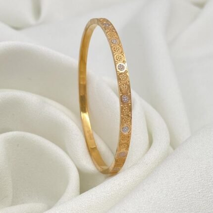 غويشة ذهب عيار 21 وزن 8.12 جرام ( مقاس 19 )