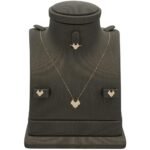 نصف طقم مواليد ذهب عيار 18 الوزن 1.57 جرام