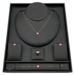 طقم ذهب عيار 18 الوزن 4.71 جرام