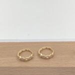 ⁦حلق ذهب عيار 18 الوزن 2.02 جرام⁩ - الصورة ⁦2⁩