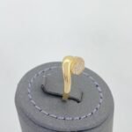 ⁦خاتم ذهب عيار 18 الوزن 1.74 جرام⁩ - الصورة ⁦2⁩