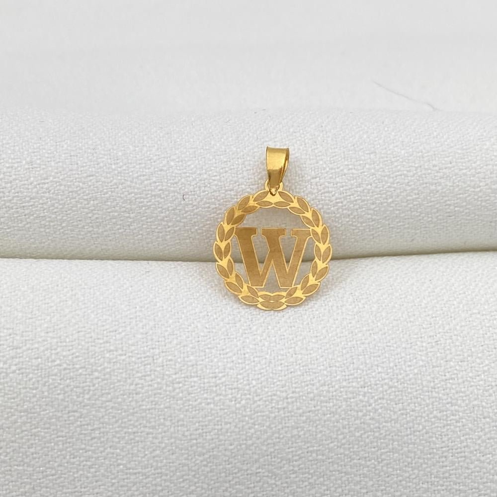 تعليقه حرف W ذهب عيار 18 الوزن 0.27 جرام تعليقه حرف W ذهب عيار 18 الوزن 0.27 جرام