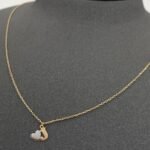 ⁦حرف J ذهب عيار 18 الوزن 1.73 جرام⁩ - الصورة ⁦3⁩