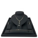 طقم ذهب عيار 18 الوزن 9.62 جرام