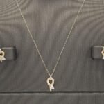 ⁦نصف طقم اطفال ذهب عيار 18 الوزن 2.03 جرام⁩ - الصورة ⁦2⁩