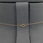 ⁦عقد ذهب ورده عيار 21 وزن 1.71 جم استثنائي يبرز جمالك⁩ - الصورة ⁦3⁩