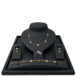 طقم ذهب عيار 21 الوزن 10.93 جرام