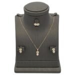 نصف طقم أطفال ذهب عيار 18 الوزن 3.38 جرام