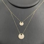 ⁦طقم دورين دائري ذهب عيار 18 وزن 3.35 جم لإطلالة عصرية أنيقة⁩ - الصورة ⁦5⁩