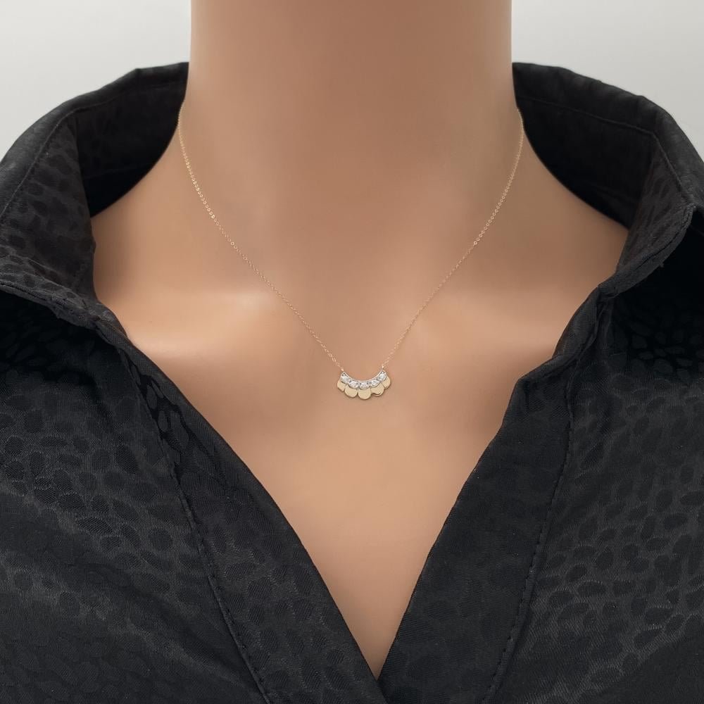 عقد ذهب عيار 18 الوزن 0.70 جرام عقد ذهب عيار 18 الوزن 0.70 جرام