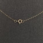 ⁦عقد تشوكر ذهب عيار 18 الوزن 1.38 جرام⁩ - الصورة ⁦3⁩