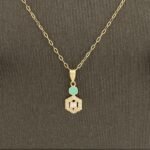 ⁦نصف طقم ذهب عيار 18 الوزن 2.82 جرام⁩ - الصورة ⁦3⁩