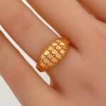 ⁦خاتم ذهب عيار 21 الوزن 2.35 جرام⁩ - الصورة ⁦3⁩