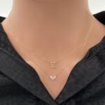 عقد حرف E ذهب عيار 18 الوزن 1.35 جرام