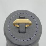 ⁦خاتم ذهب عيار 18 الوزن 1.77 جرام⁩ - الصورة ⁦3⁩