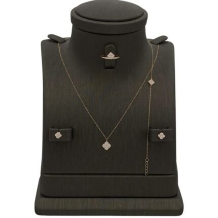 طقم أطفال ذهب عيار 18 الوزن 1.62 جرام