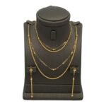 نصف طقم ذهب عيار 18 الوزن  4.12 جرام