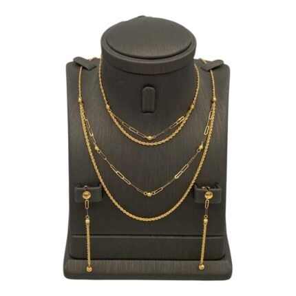 نصف طقم ذهب عيار 18 الوزن  4.12 جرام