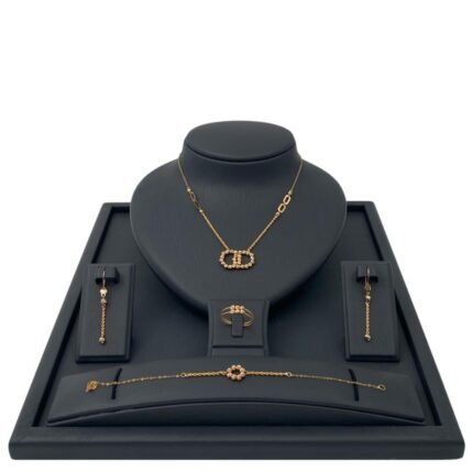 طقم ذهب كامل عيار 21 وزن 8.97 جم بتصميم ديور أنيق