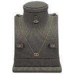 نصف طقم أطفال ذهب عيار 18 الوزن 1.15 جرام