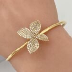 ⁦أسورة باكسال ذهب عيار 18 وزن 7.55 جرام مرصعه بفصوص كريستال⁩ - الصورة ⁦2⁩