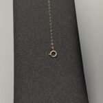 ⁦عقد وإسواره ذهب عيار 18 الوزن 0.97 جرام⁩ - الصورة ⁦2⁩