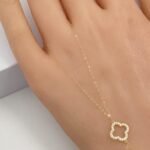 ⁦كف ذهب عيار 18 الوزن 0.93 جرام⁩ - الصورة ⁦2⁩