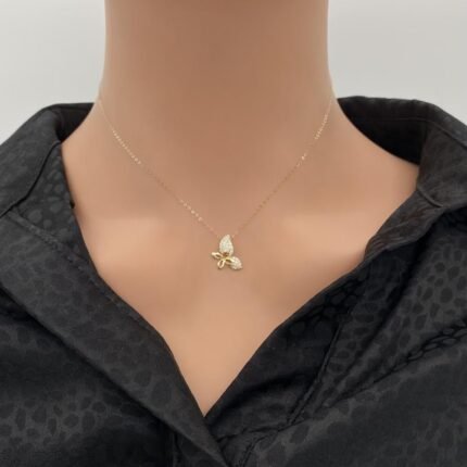 عقد ذهب عيار 18 الوزن 0.73 جرام