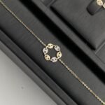 ⁦طقم ذهب عيار 18 وزن 6.39 جم أناقة فاخرة تمنحك حضورًا متألّقًا⁩ - الصورة ⁦3⁩