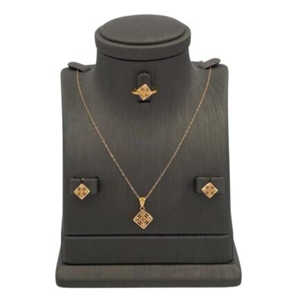 نصف طقم ذهب عيار 21 الوزن 2.95 جرام