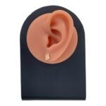 حلق ذهب عيار 18 الوزن 0.73 جرام