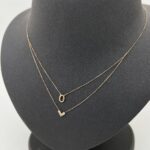 ⁦عقد حرف O ذهب عيار 18 الوزن 1.32 جرام⁩ - الصورة ⁦2⁩