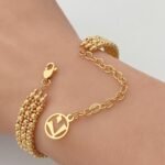 ⁦اسواره وخاتم ذهب عيار 21 وزن 21.72 جم فخامة متكاملة⁩ - الصورة ⁦3⁩