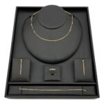 طقم ذهب مبروم عيار 18 وزن 6.58 جم بفخامة لافتة تأسر الجميع