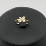 ⁦طقم تشوكر ذهب عيار 18 وزن 3.51 جرام بجمال ناعم لجميع المناسبات⁩ - الصورة ⁦5⁩