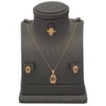 نصف طقم ذهب عيار 21 الوزن 3.25 جرام