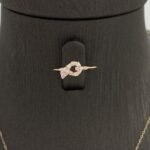 ⁦نصف طقم أطفال ذهب عيار 18 الوزن 1.95 جرام⁩ - الصورة ⁦2⁩