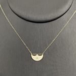 ⁦طقم ذهب عيار 18 الوزن 2.65 جرام⁩ - الصورة ⁦2⁩