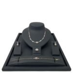 طقم ذهب عيار 18 الوزن 10.4 جرام