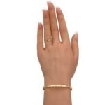 اسواره وخاتم ذهب عيار 18 وزن 6.52 جرام بفصوص ذات لمسة ملكية