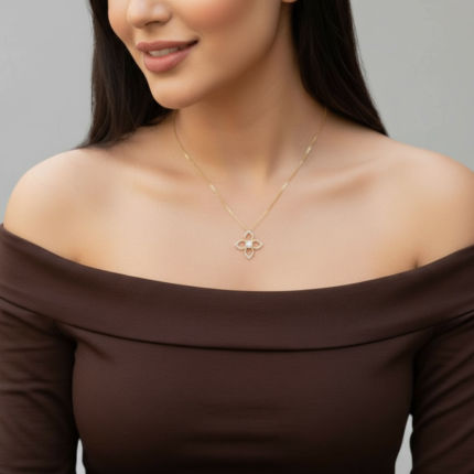 عقد ذهب عيار 18 الوزن 3.24 جرام