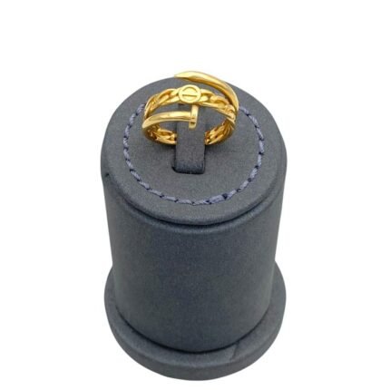 خاتم ذهب عيار 18 الوزن 4.65 جرام