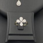 ⁦طقم ذهب عيار 18 الوزن 10.85 جرام⁩ - الصورة ⁦2⁩