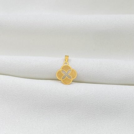 تعليقه ذهب عيار 18 الوزن 0.21 جرام