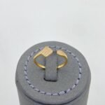 ⁦خاتم ذهب عيار 18 الوزن 0.83 جرام⁩ - الصورة ⁦3⁩