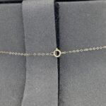 ⁦عقد ذهب عيار 18 الوزن 1.19 جرام⁩ - الصورة ⁦2⁩