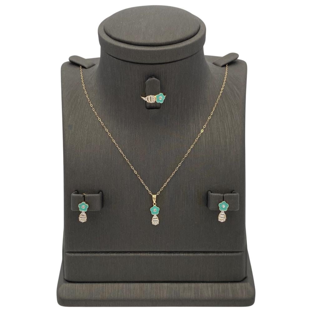 نصف طقم أطفال ذهب عيار 18 الوزن 3.13 جرام نصف طقم أطفال ذهب عيار 18 الوزن 3.13 جرام